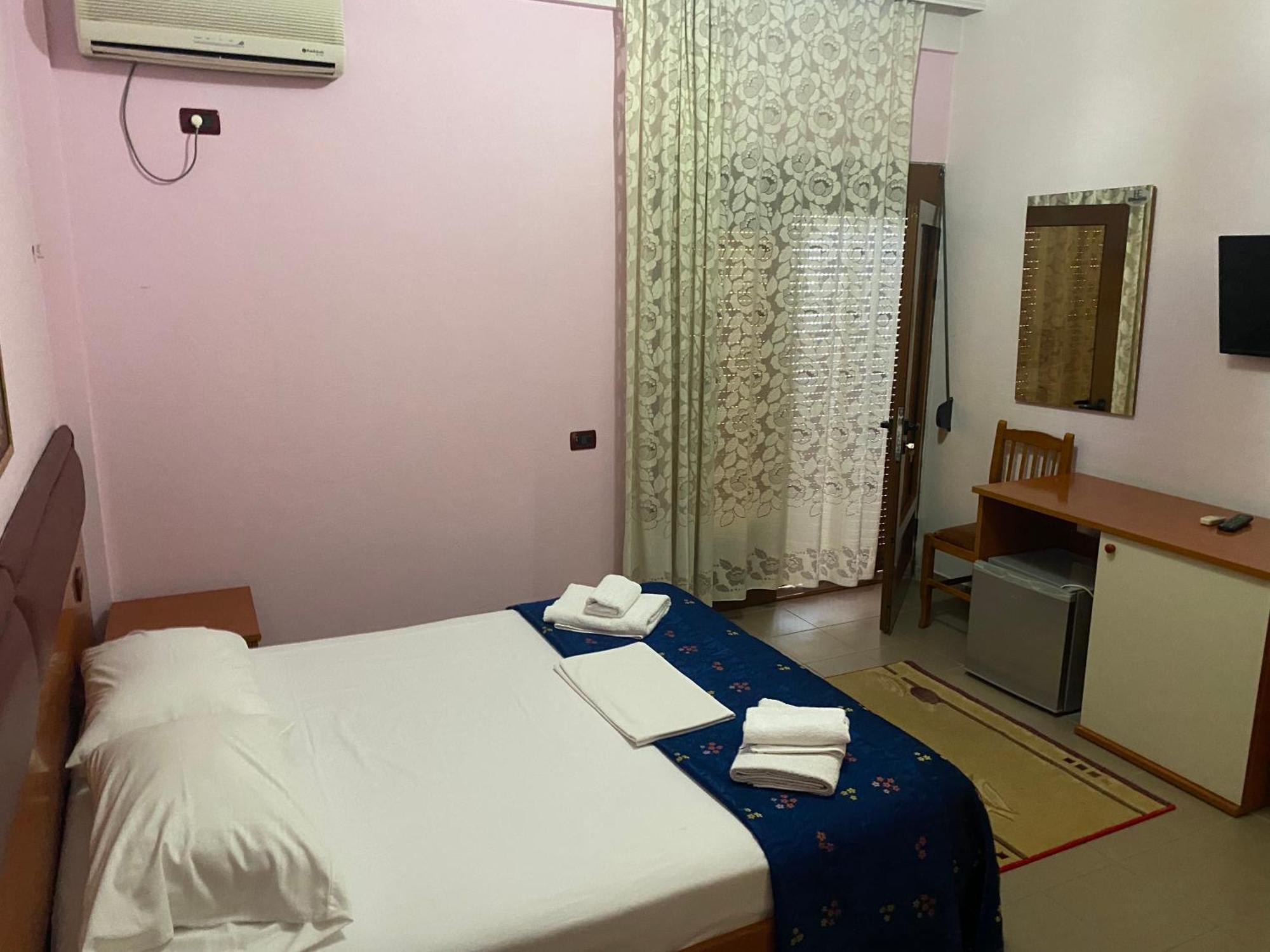 Hotel Edland Wlora Zewnętrze zdjęcie