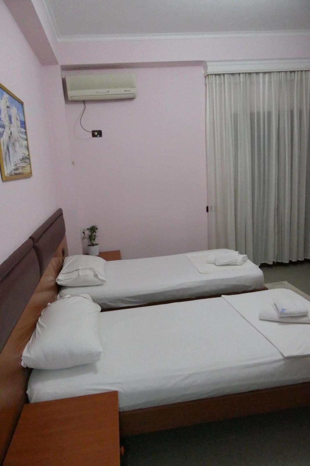 Hotel Edland Wlora Zewnętrze zdjęcie