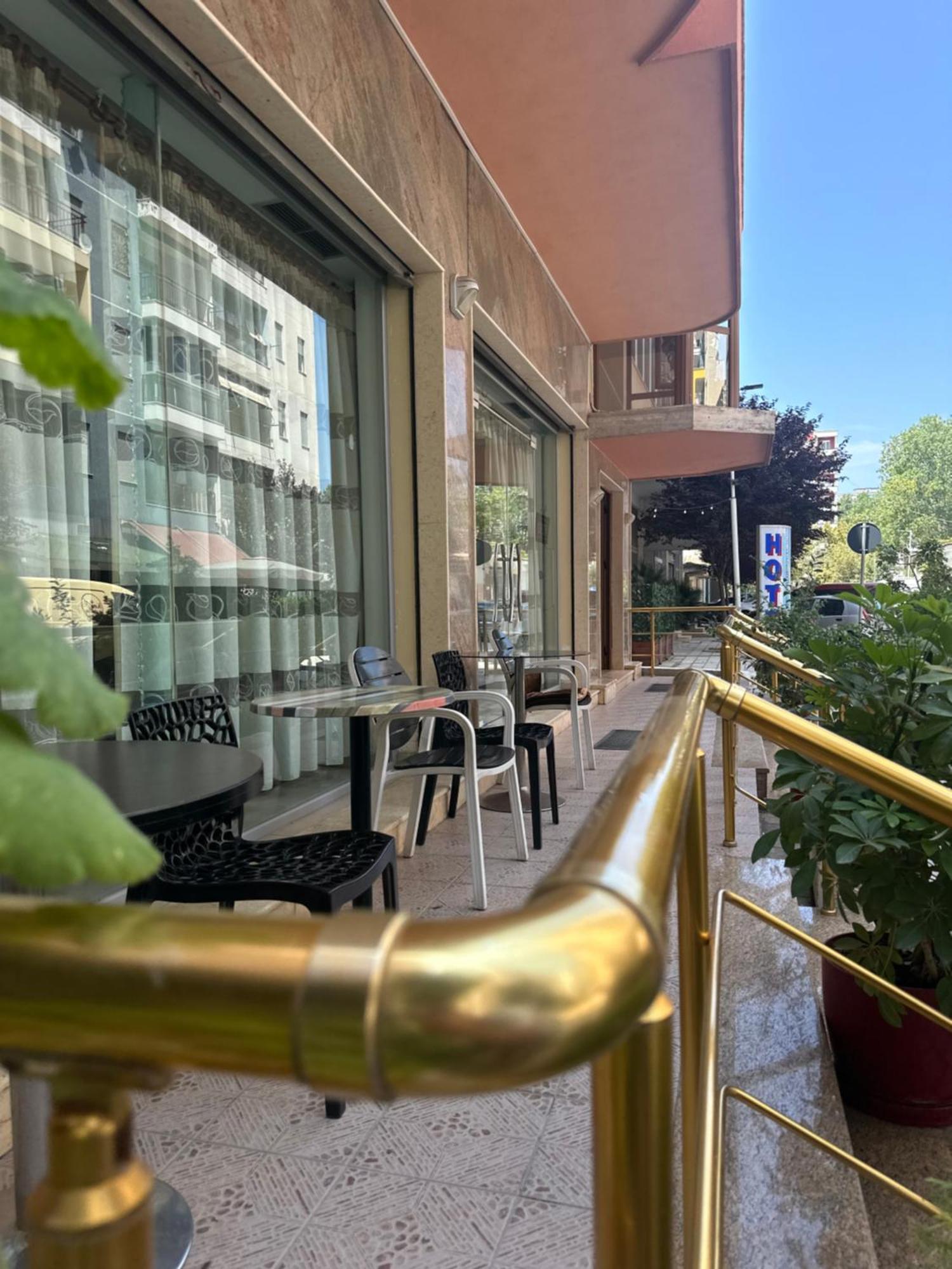 Hotel Edland Wlora Zewnętrze zdjęcie